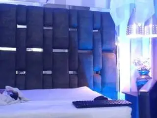 Camsoda Free Porn Cam of maxibenetti