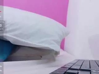 Camsoda Adult Video Chat of skinnyneighbour