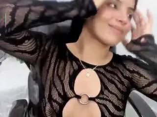 Camsoda Sex Chat of zoe-cortez