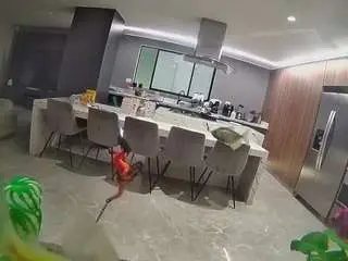 Camsoda Nude Webcam of voyeurcam-casa-salsa-fishtank