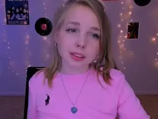 Camsoda Watch Live Sex Cams of lumi-soft