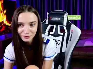 Camsoda Free Porn Cam of laxyflaxy