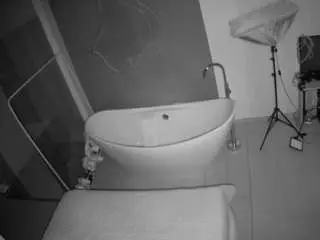 Camsoda Sex Chat of voyeurcam-casa-salsa-bathroom-5