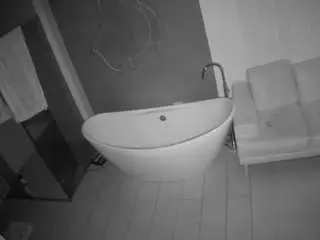 Camsoda Free Porn Cam of voyeurcam-casa-salsa-bathroom-5