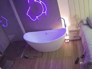 Camsoda Nude Webcam of voyeurcam-casa-salsa-bathroom-5