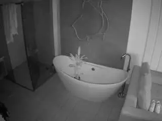 Camsoda Private Sex Chat of voyeurcam-casa-salsa-bathroom-5