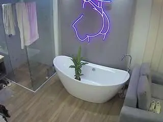 Camsoda Sex Chat of voyeurcam-casa-salsa-bathroom-5