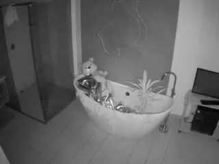 Camsoda Private Sex Chat of voyeurcam-casa-salsa-bathroom-5
