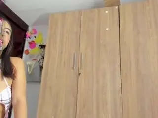 Camsoda Free Porn Cam of sophie-bunny18