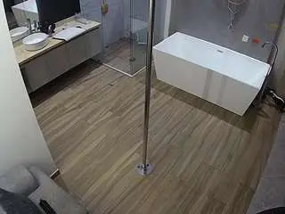 Camsoda Private Sex Chat of voyeurcam-casa-salsa-bathroom-3