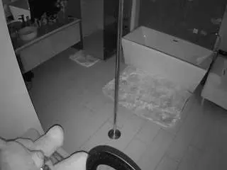 Camsoda Live Porn of voyeurcam-casa-salsa-bathroom-3
