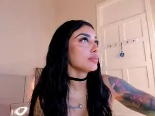 Camsoda Adult Video Chat of victoriabenedetti2