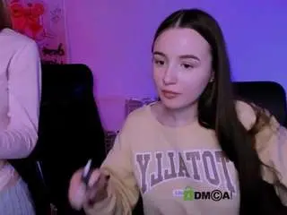 Camsoda Sex Chat of leslie-bird