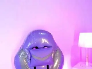 Camsoda Free Live Porn of cameliaa-smiith