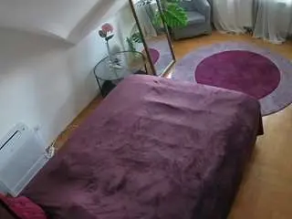 Camsoda Live Sex of voyeurcam-julmodels-whitebed-4