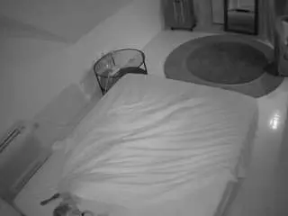 Camsoda Free Live Porn of voyeurcam-julmodels-whitebed-4