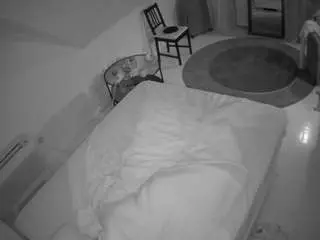 Camsoda Free Live Porn of voyeurcam-julmodels-whitebed-4