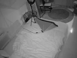 Camsoda Adult Webcam of voyeurcam-julmodels-whitebed-4