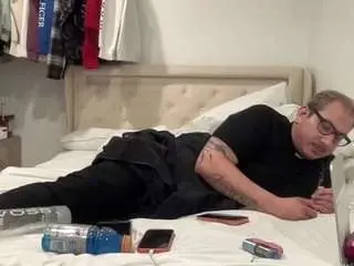 Camsoda Sex Chat of mrshyboy32