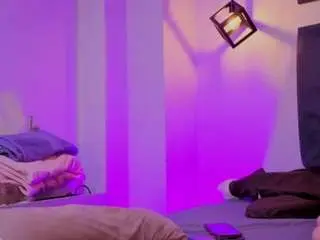 Camsoda Private Sex Chat of pretty-johnson