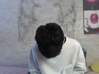 Camsoda Nude Webcam of axelmilokairodyerear