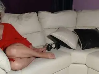 Camsoda Private Sex Chat of squirtymommy