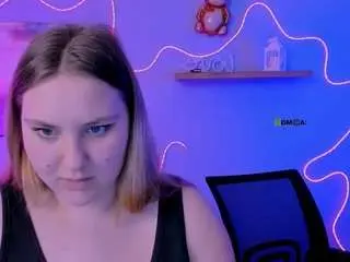 Camsoda Nude Webcam of dina-bloom