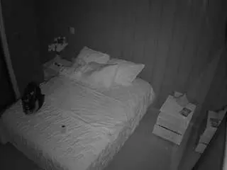 Camsoda Free Live Porn of voyeurcam-casa-salsa-bedroom-7