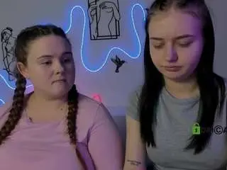 Camsoda Nude Webcam of miki-ti