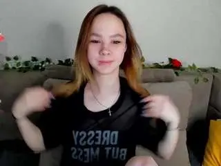 Camsoda Nude Webcam of lori-blossom