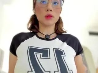 Camsoda Best Webcam of foxy-boobs