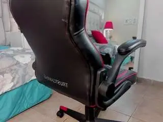 Camsoda Adult Video Chat of melani-hom
