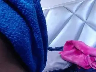 Camsoda Sex Cam of goldenn-ass1