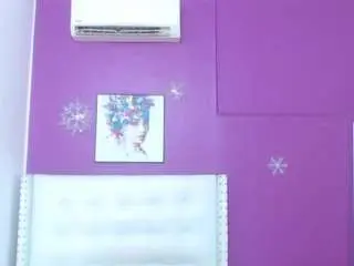 Camsoda Nude Webcam of goldenn-ass1