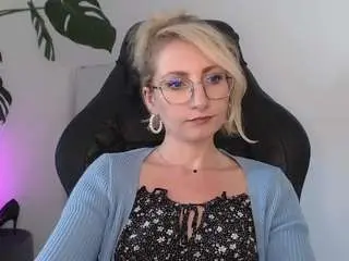 Camsoda Watch Live Sex Cams of cinderellamoon