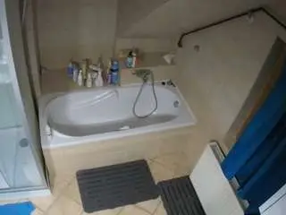 Camsoda Live Porn of voyeurcam-julmodels-bath-2nd-1