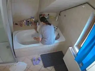 Camsoda Live Porn of voyeurcam-julmodels-bath-2nd-1