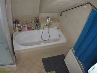 Camsoda Live Porn of voyeurcam-julmodels-bath-2nd-1