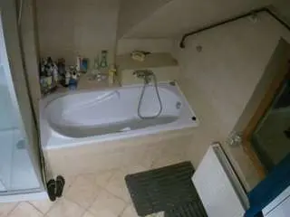 Camsoda Watch Live Sex Cams of voyeurcam-julmodels-bath-2nd-1