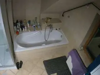Camsoda Free Porn Cam of voyeurcam-julmodels-bath-2nd-1