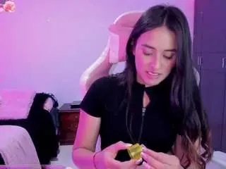 Camsoda Sex Cam of isa-diamond