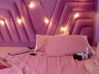 Camsoda Adult Video Chat of cutepetitee