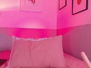 Camsoda Adult Webcam of cutepetitee