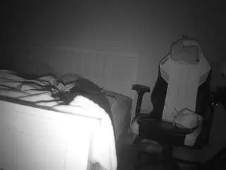 Camsoda Private Sex Chat of voyeurcam-sexy-little-ana-01