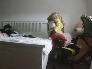 Camsoda Adult Webcams of voyeurcam-sexy-little-ana-01