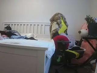 Camsoda Free Porn Cam of voyeurcam-sexy-little-ana-01