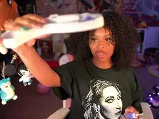 Camsoda Free Live Porn of lovenzia