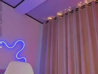 Camsoda Free Porn Cam of allison-alahia