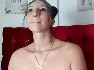 Camsoda Free Porn Cam of miss-leyla