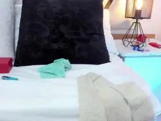 Camsoda Adult Webcams of luna-naughty1